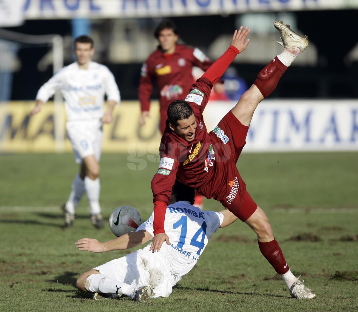 GLORIA BISTRITA - CFR CLUJ 2-2_24.11.2007