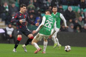 Hibernian - Rangers, în etapa 22 din Scoția » Penalty COMIS de Ianis Hagi! Românul și-a pus mâinile în cap