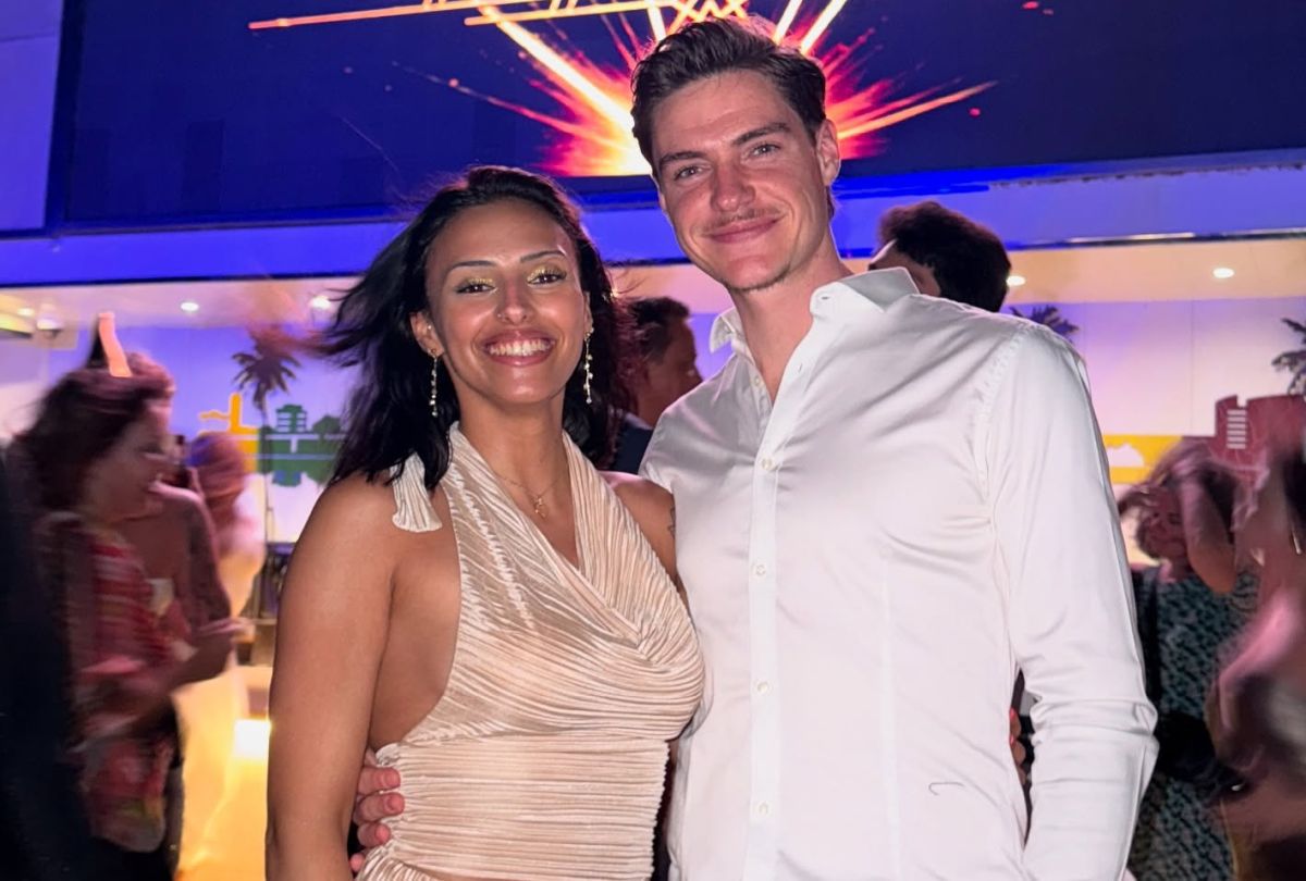 „Sponsorizat de Tinder” » Le-a scos peri albi dinamoviștilor, acum joacă la coșmarul lui CFR Cluj și e îndrăgostit lulea: „Am iubit Bucureștiul!”