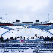 Stadionul actual plin de zăpadă