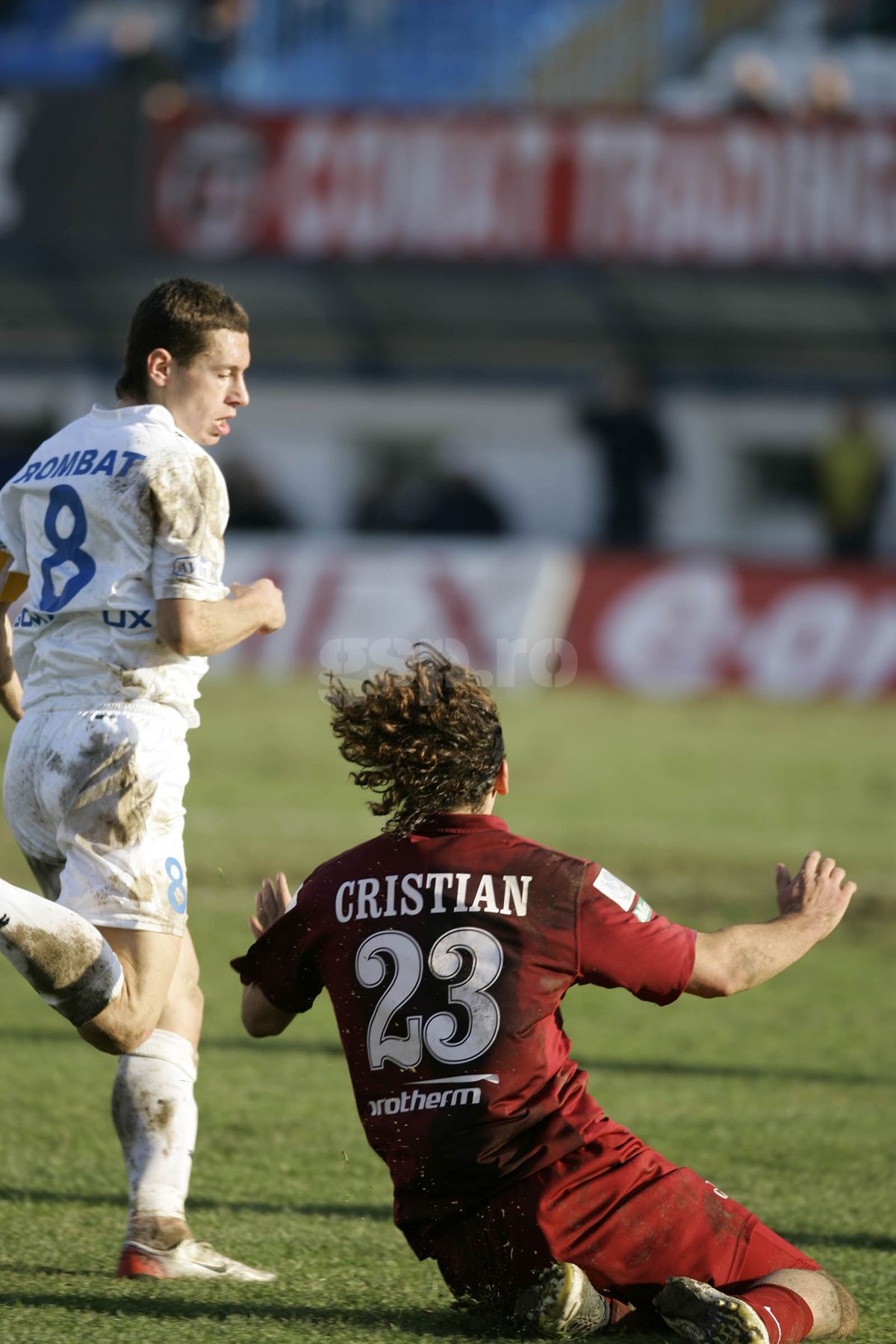 GLORIA BISTRITA - CFR CLUJ 2-2_24.11.2007