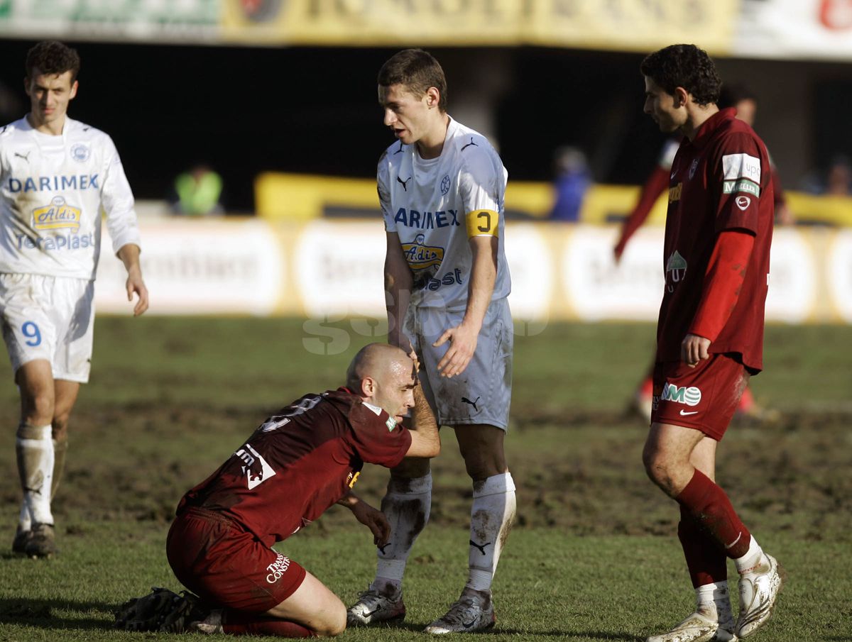 GLORIA BISTRITA - CFR CLUJ 2-2_24.11.2007