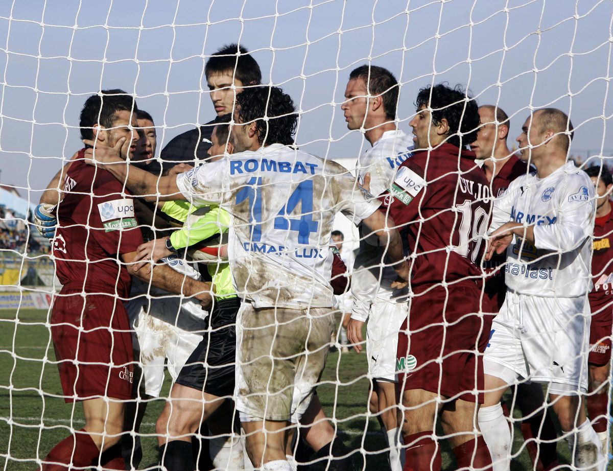 Dezvăluire șocantă făcută de Cristi Balaj: „Stăteam în cadă și mi-a țâșnit sângele din nas! N-am putut să mai opresc hemoragia” + recunoaște meciul în care a inventat un penalty pentru CFR Cluj