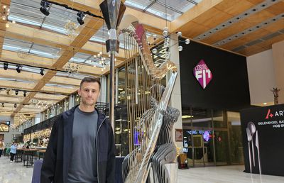 Ce formații i-au marcat copilăria lui Andrei Nicolescu: „Ascultam la radio și era acea echipă, maximă” » Fotbaliști, de la Hagi până la Romario și Stoichkov