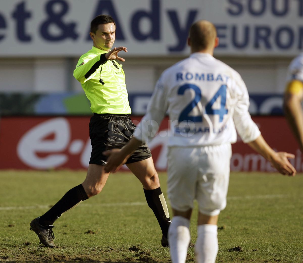 GLORIA BISTRITA - CFR CLUJ 2-2_24.11.2007