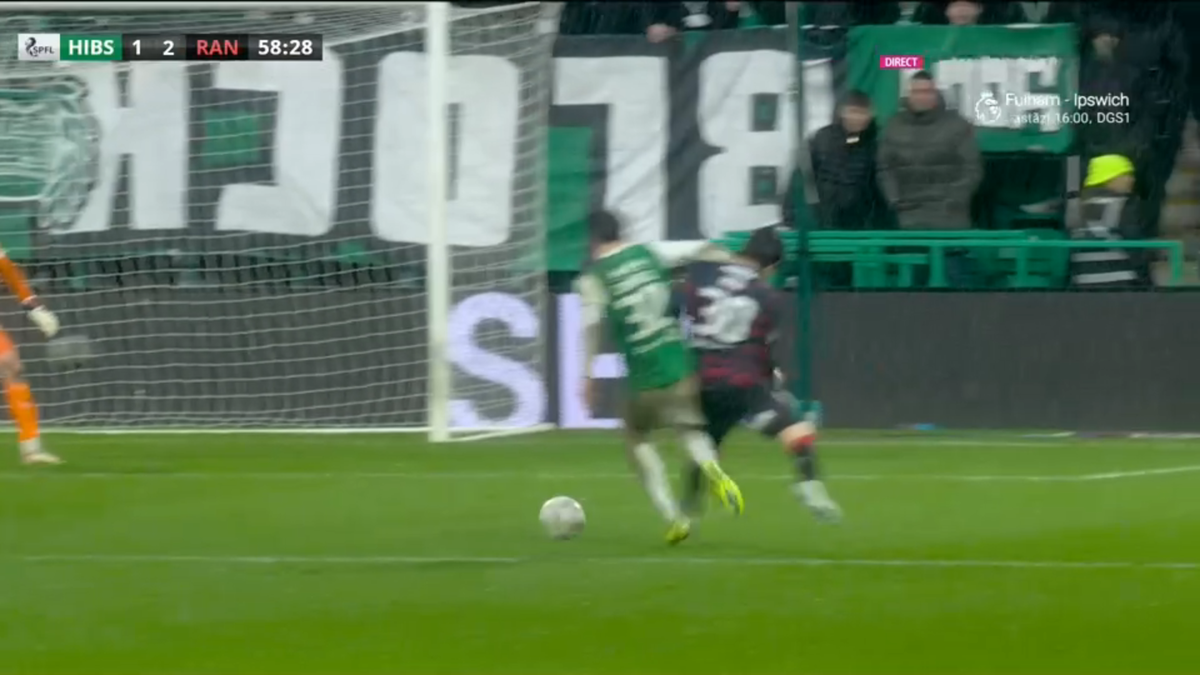 Ianis Hagi a comis un penalty în Hibernian - Rangers