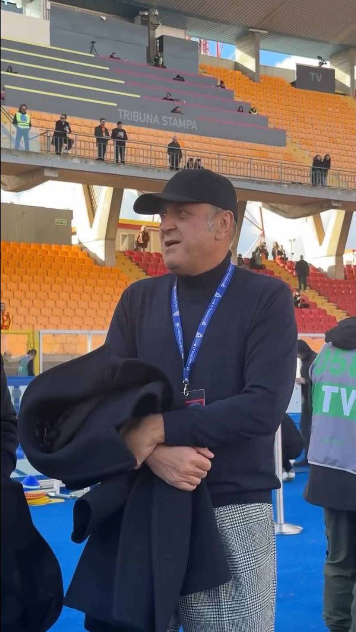 Dan Șucu, prezent pe stadionul Via del Mare, înainte de Lecce - Genoa. Foto: Instagram