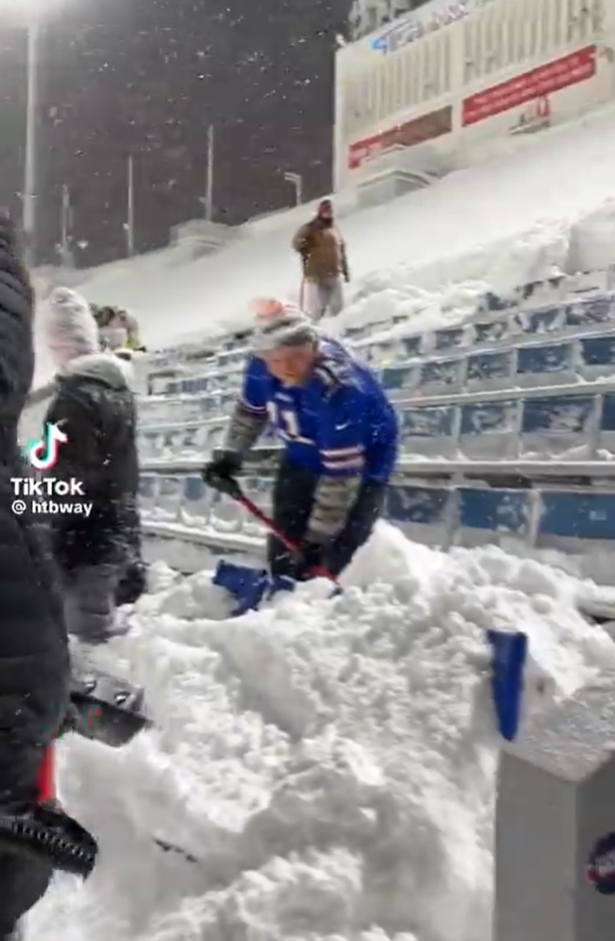 Americanii vin cu o nouă inginerie-SF » Ce va conține stadionul de 1,7 miliarde de dolari din Buffalo, locul unde zăpada ajunge la peste 2 metri în fiecare an