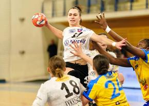 Corona Brașov - SCM Râmnicu Vâlcea » Victorie la UN GOL! Handbal extraordinar în Liga Florilor