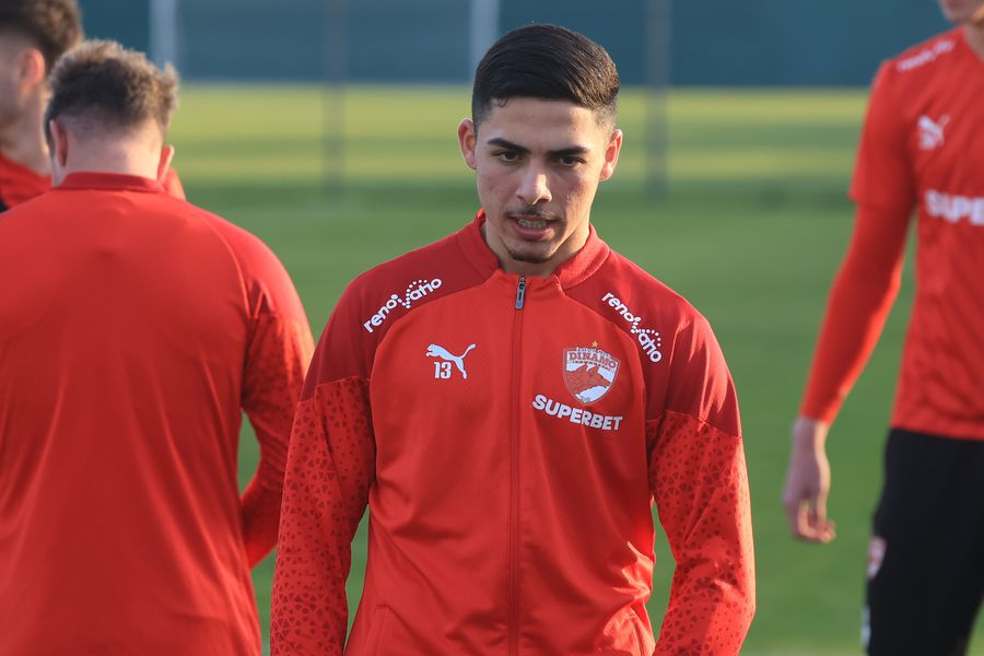 3 transferuri aliniate la Dinamo » A mai rămas doar prezentarea oficială