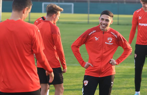 Voie bună la antrenamentul lui Dinamo » Cum se pregătesc „câinii” pentru lupta la titlu + Ce fotbalist a intrat cu probleme