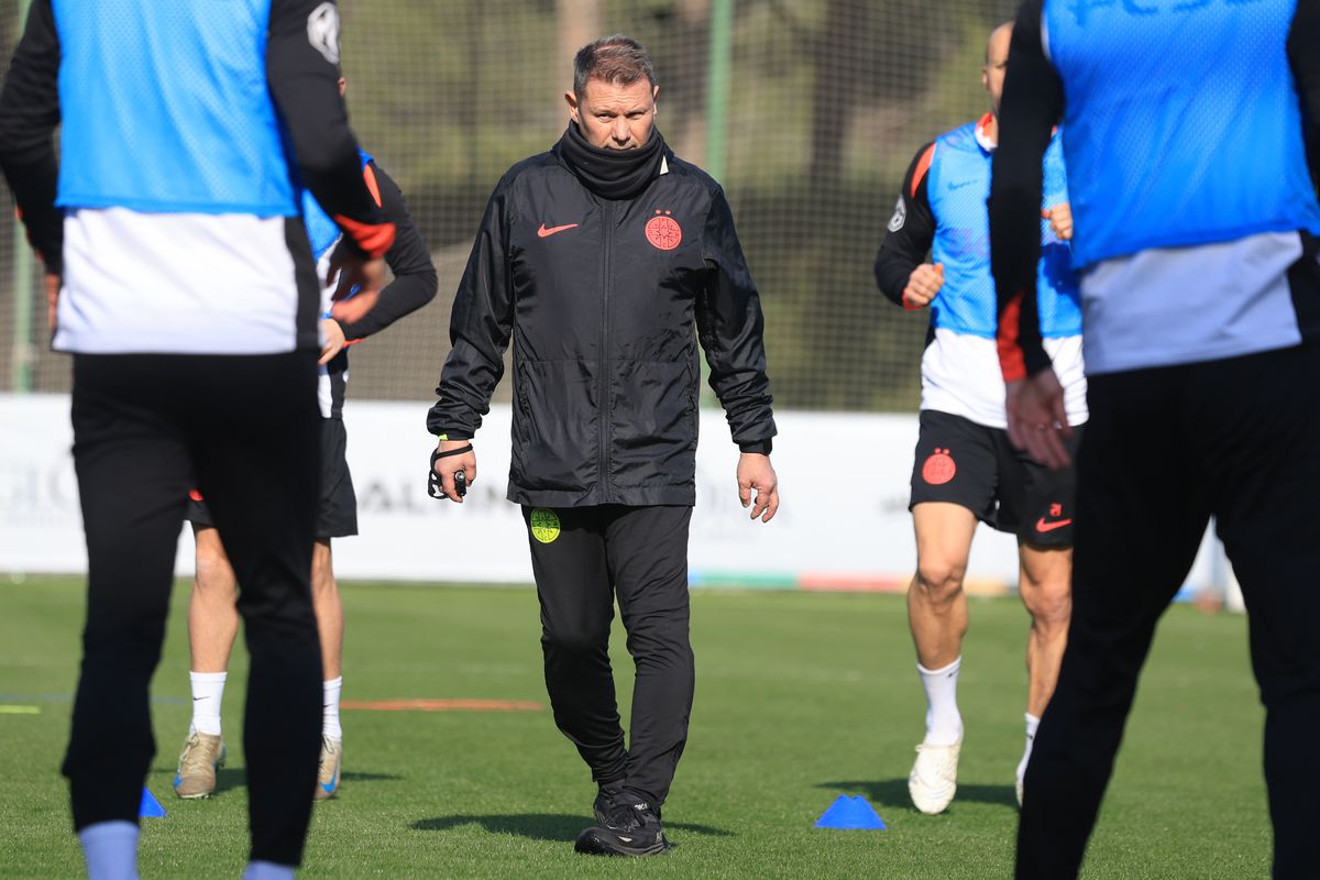 FCSB schimbă sistemul: „De la anul îi dăm drumul”