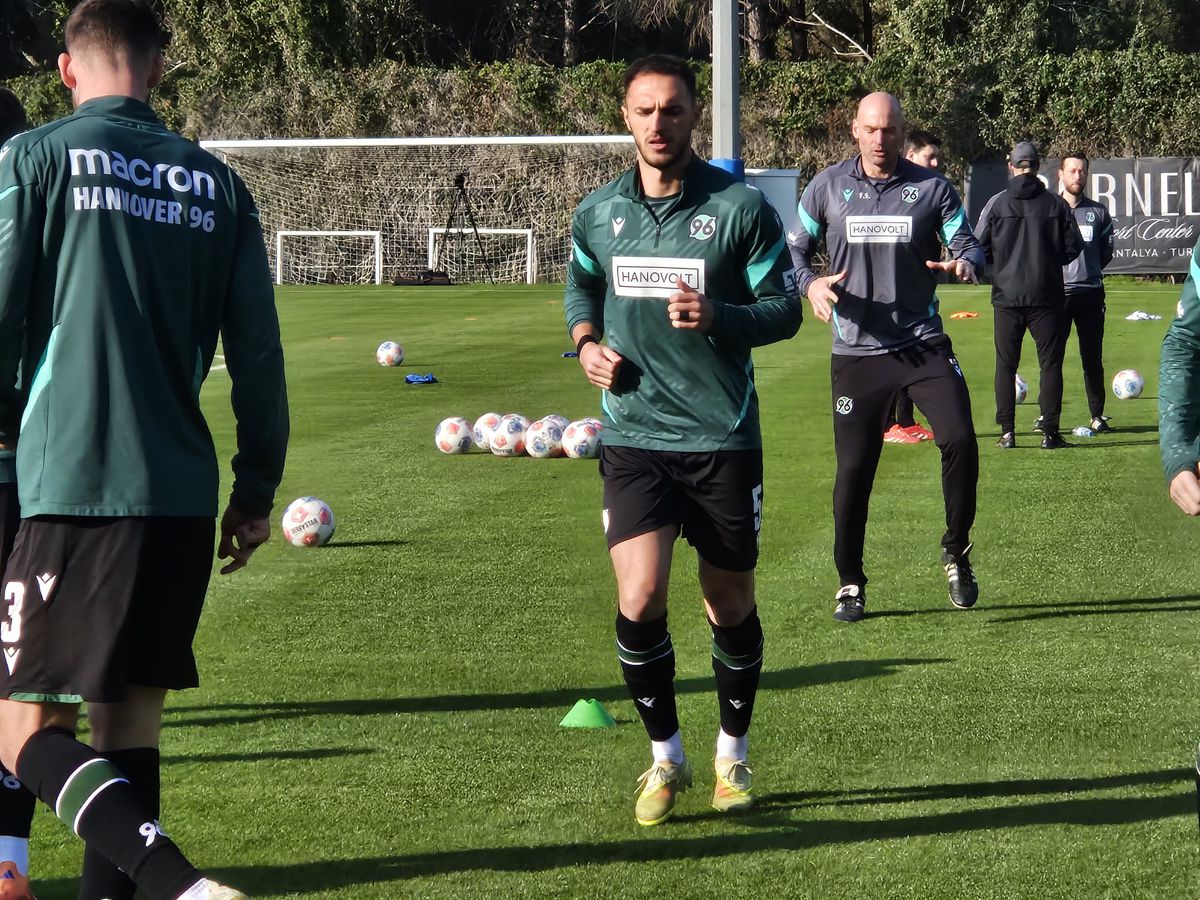 GSP a asistat la Hannover - Monchengladbach în Antalya: Virgil Ghiță i-a „capsat” pe adversari și l-a avut în față pe „călăul” României