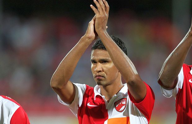 L-am găsit pe venezueleanul care a jucat la Dinamo! A driblat „subiectul Maduro”, apoi s-a dat la povești: „Mircea Rednic? Cu adevărat...” » Românul care i-a rămas la inimă