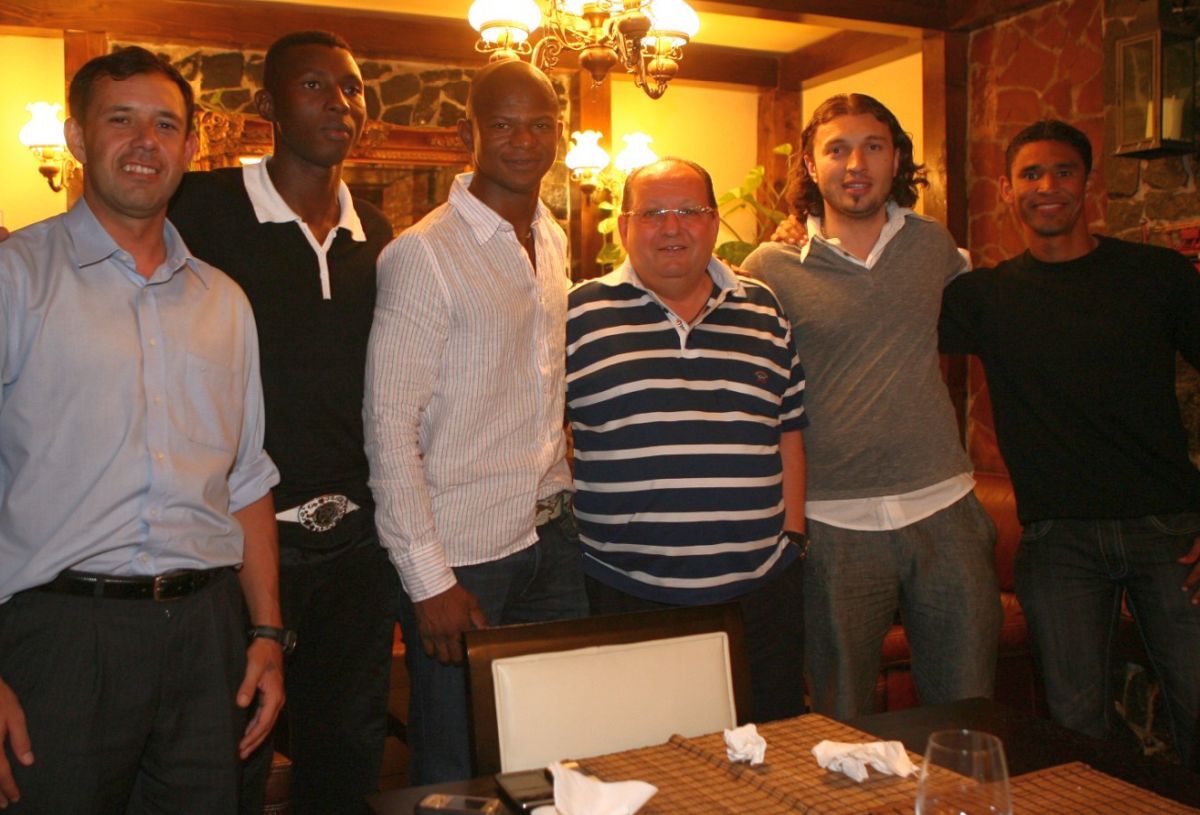 L-am găsit pe venezueleanul care a jucat la Dinamo! A driblat „subiectul Maduro”, apoi s-a dat la povești: „Mircea Rednic? Cu adevărat...” » Românul care i-a rămas la inimă