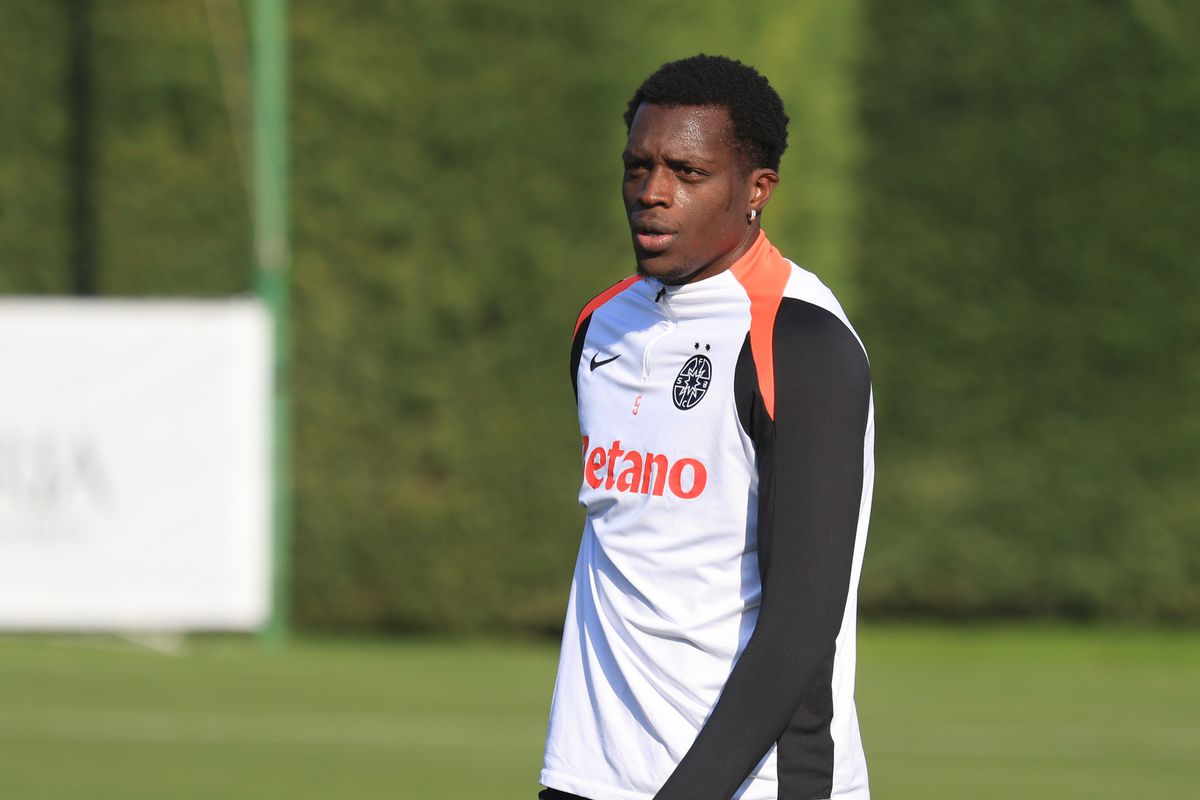 Chinuiți în Antalya » Fotbaliștii de la FCSB, „storși” de Neubert la antrenament! Imagini tari din Turcia