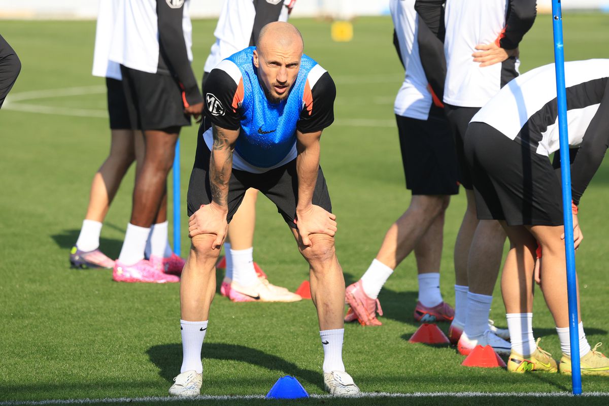 FCSB schimbă sistemul: „De la anul îi dăm drumul”