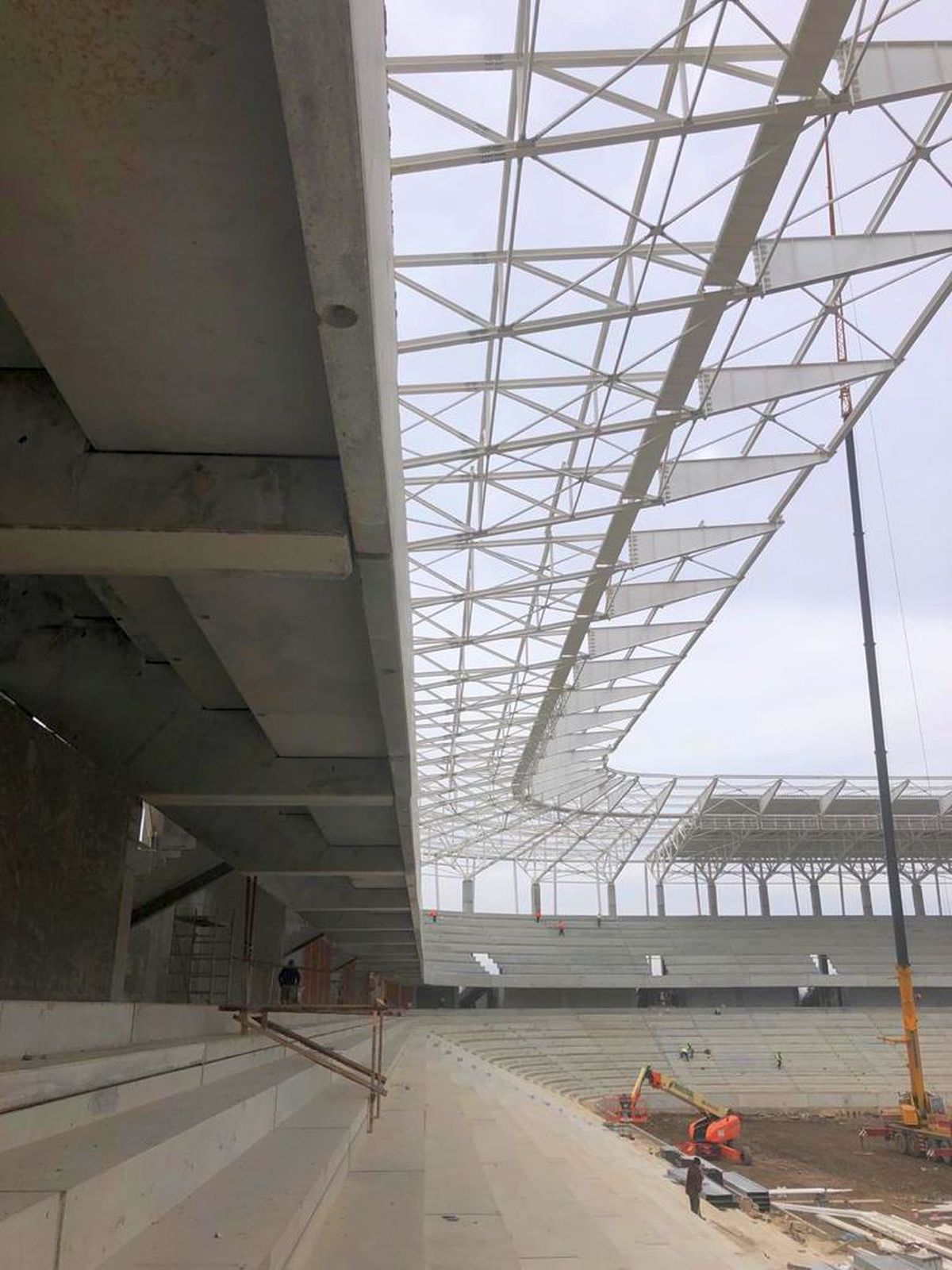 VIDEO + FOTO Cum ar fi arătat scaunele de pe noul Ghencea, dacă David Beckham s-ar fi ocupat de stadion :) » Imagini de azi