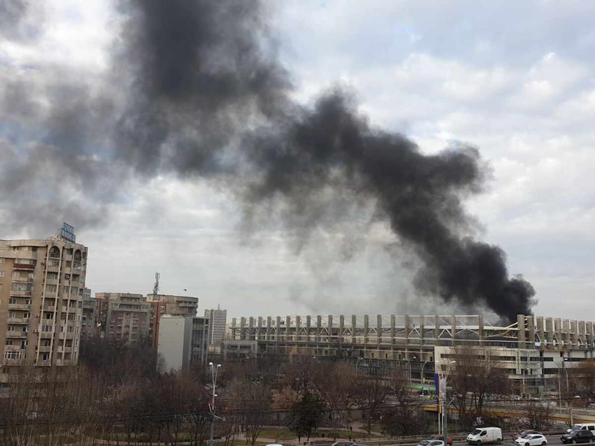 Incendiu în incinta stadionului Giulești
