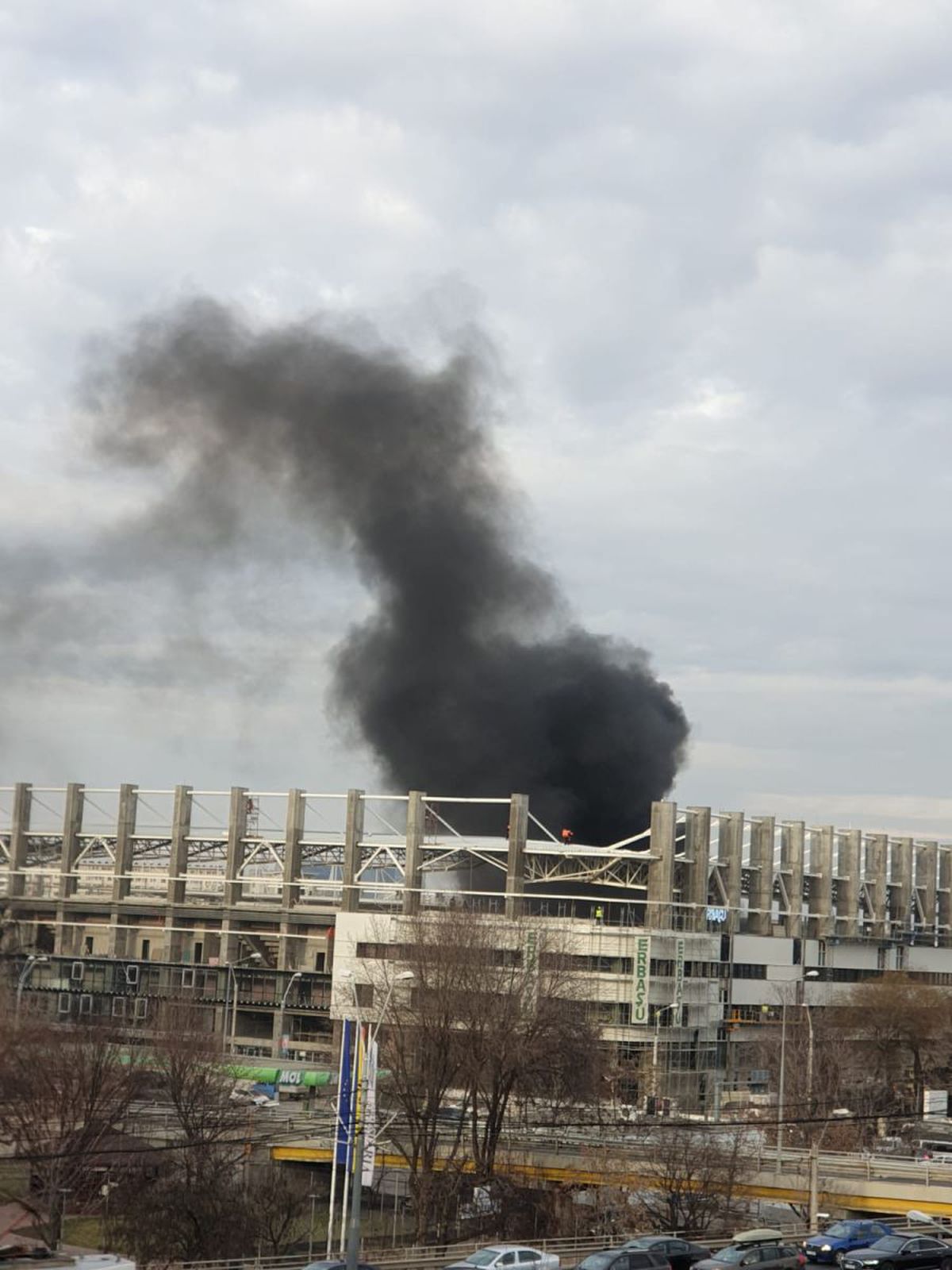 Incendiu în incinta stadionului Giulești