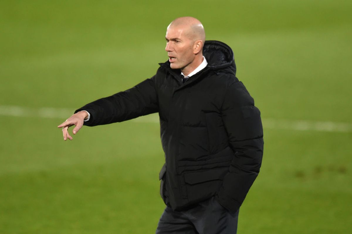 Zidane s-a enervat: „Spuneți-mi în față «Vrem să te înlocuim»!”