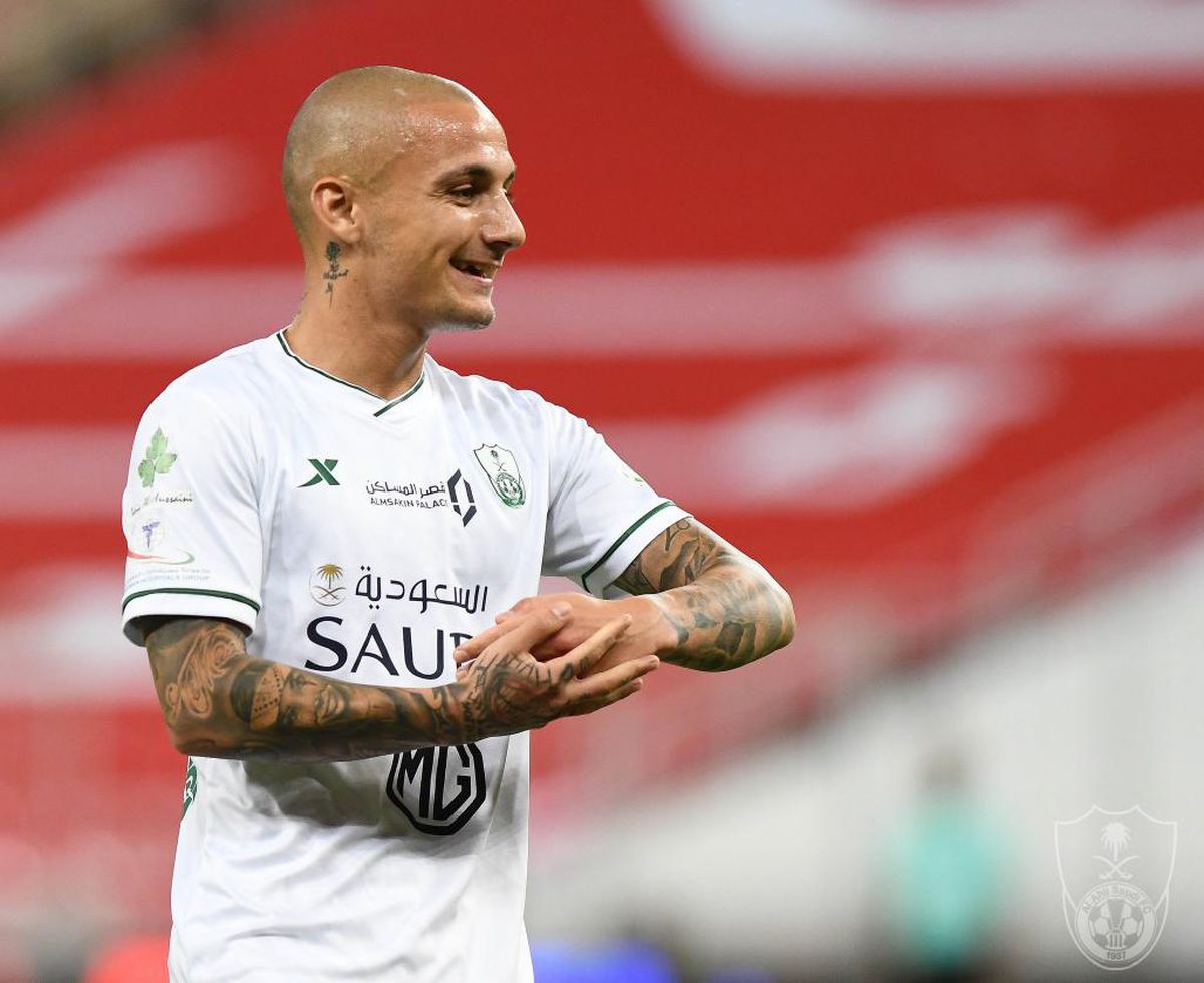 FOTO Alex Mitriță la Al Ahli - imagini din mai multe meciuri