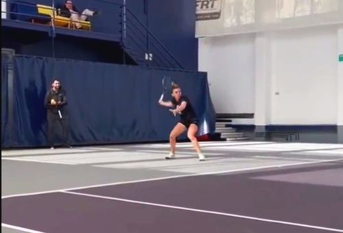 Simona Halep (30 de ani, 23 WTA) a fost asistată de Horia Tecău (37 de ani) la ședința de pregătire susținută astăzi, la Centrul Național de Tenis.