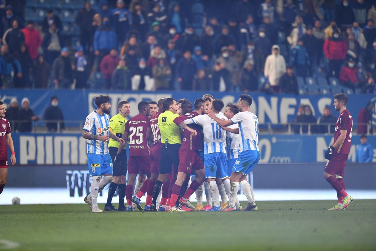 De unde a pornit conflictul din finalul derby-ului Craiova - CFR: „Ne-a înjurat suporterii! Ar fi lipsă de educație să facem la fel”