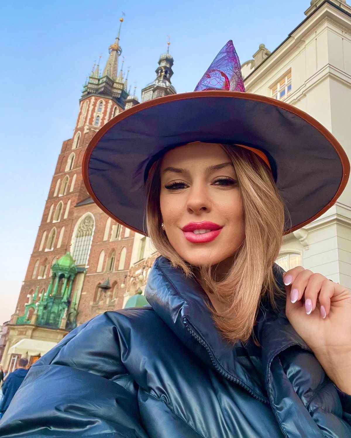 Imagini provocatoare cu soția lui Sergiu Hanca » Andreea, cucerită de Dubai: „Ne mutăm aici”