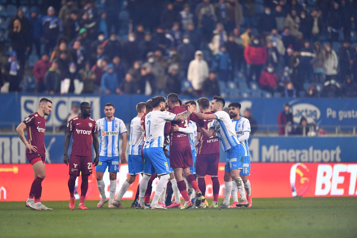 De unde a pornit conflictul din finalul derby-ului Craiova - CFR: „Ne-a înjurat suporterii! Ar fi lipsă de educație să facem la fel”
