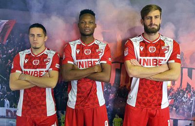 Presiune pe noul atacant al lui Dinamo » Ce trebuie să facă Azankpo sub comanda lui Stoican