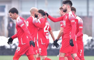 Dinamo testează un mijlocaș de 19 ani