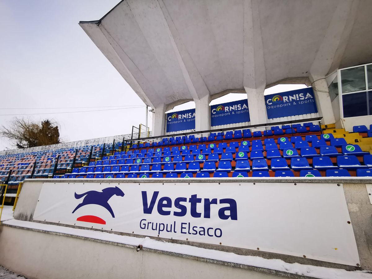 Viscol și ger la Botoșani » Starea gazonului cu 24h înaintea meciului cu Petrolul