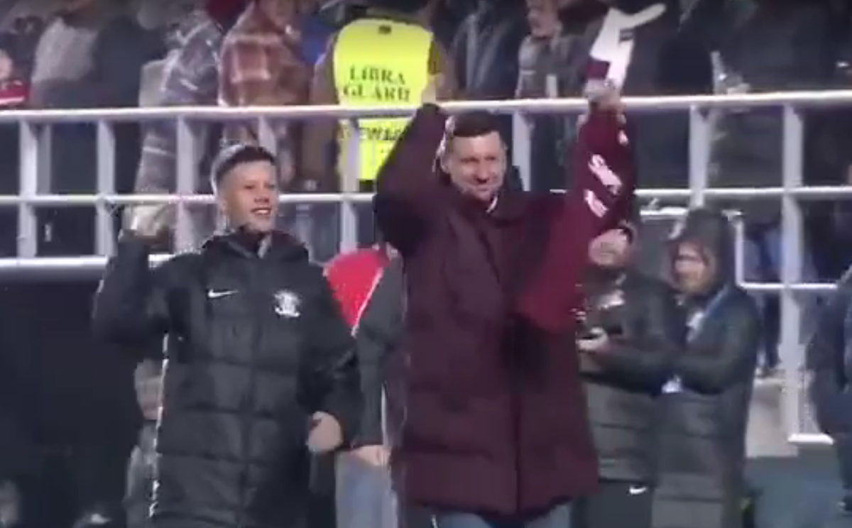 Fiul lui Ionuț Mazilu a înjurat Steaua pe Giulești în fața tatălui său » Cum a reacționat fostul atacant