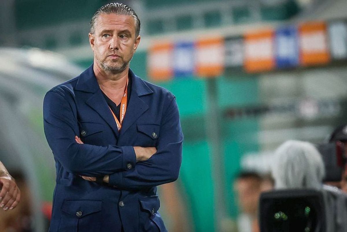 L-a desființat pe Reghecampf: „Te gândești ce ar putea să dobândească, ce ar putea să fure”