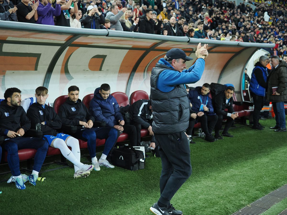 Golul Farului din derby-ul cu FCSB, anulat după 7 minute de analiză în camera VAR » Liniile trasate încurcă și mai tare faza