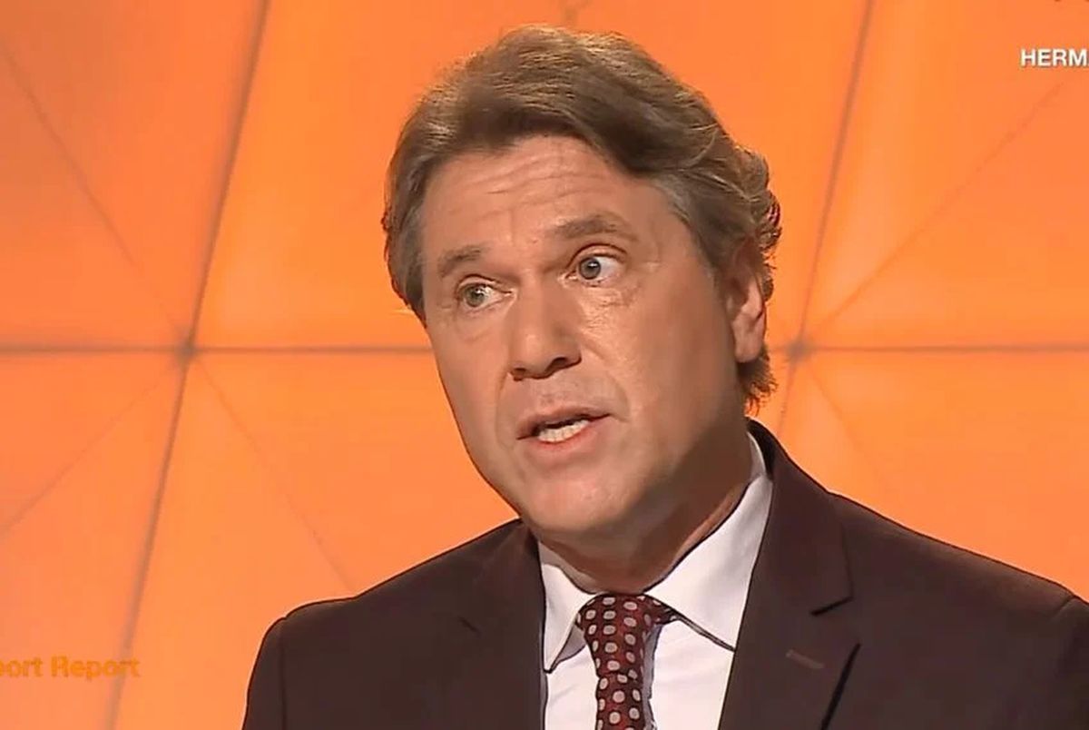 Florin Răducioiu, reacție vehementă în cazul scandalului de la Rapid - Ferencvaros: „Un cretin! Trebuie interzis pe viață”