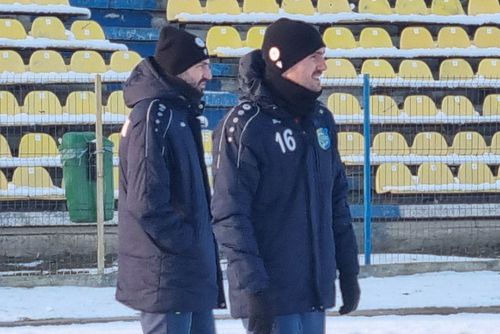 Adrian Ropotan (în stânga) și Marius Alexe // sursă foto: Facebook @ AFC Dunărea Călărași suporter