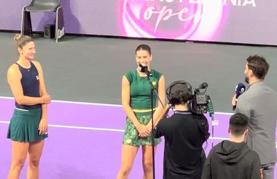 Sorana Cîrstea și Irina Begu, dialog amuzant cu Horia Tecău după victoria de la Cluj: „Aveți numărul meu” / „Îmi e rușine că a trebuit să te uiți la noi”