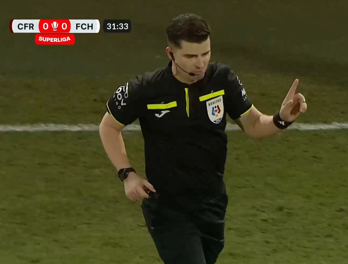 Fază controversată în CFR Cluj - Hermannstadt! » Dan Petrescu, enervat la maxim de decizia „centralului”