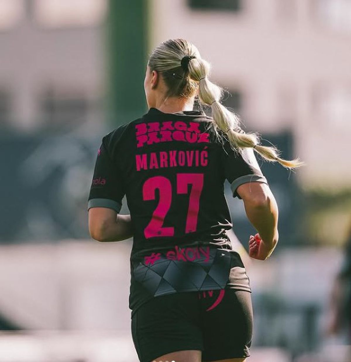 Cea mai frumoasă fotbalistă din lume a plecat din Europa » Ana Maria l-a lăsat acasă și pe jucătorul dorit de Dinamo