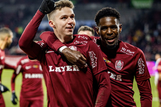 CFR Cluj - Hermannstadt 1-0 » Fotbal puțin, două faze controversate și instinctul lui Munteanu » CFR Cluj obține trei puncte mari! Cum arată clasamentul acum