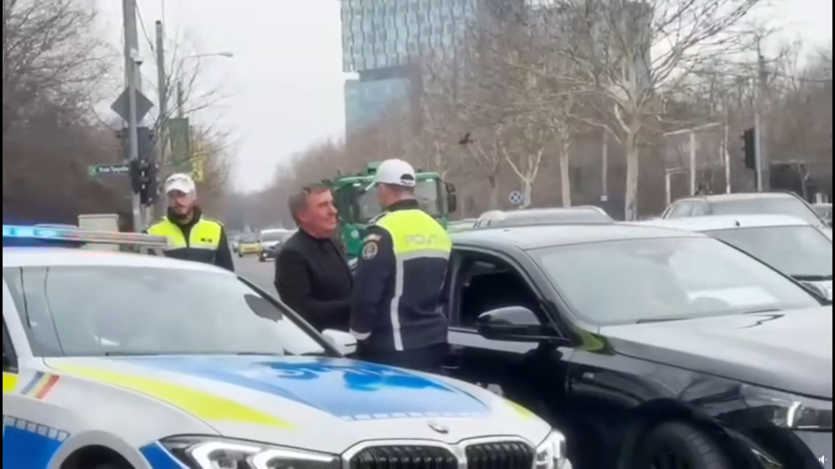 Poliția Capitalei, surpriză pentru Gică Hagi de ziua lui » „Regele” a fost urmărit și oprit în trafic