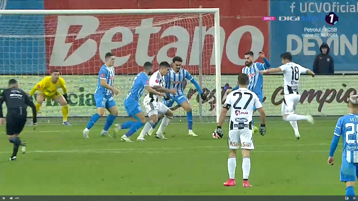 Iulian Călin n-a văzut nimic în Universitatea Craiova - U Cluj! Două penalty-uri evidente ratate: Cârțu l-a înfruntat la pauză