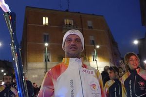 Imagini istorice la Milano! Cristi Chivu a purtat torța olimpică