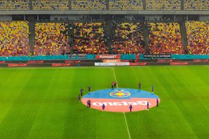 FCSB - FC Botoșani, duel cu încărcătură pentru play-off » Jucătorul roș-albaștrilor s-a accidentat la încălzire și iese din primul „11”