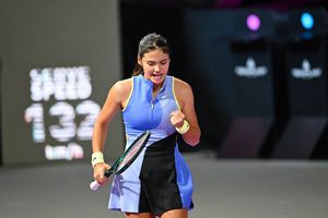 Emma Răducanu, victorie rapidă la Transylvania Open și calificare în a 5-a semifinală a carierei: „Îmi place mult să joc în Cluj”