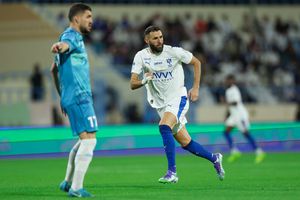 Al-Okhdood - Al Hilal » Marius Șumudică, test dificil împotriva liderului din Arabia Saudită