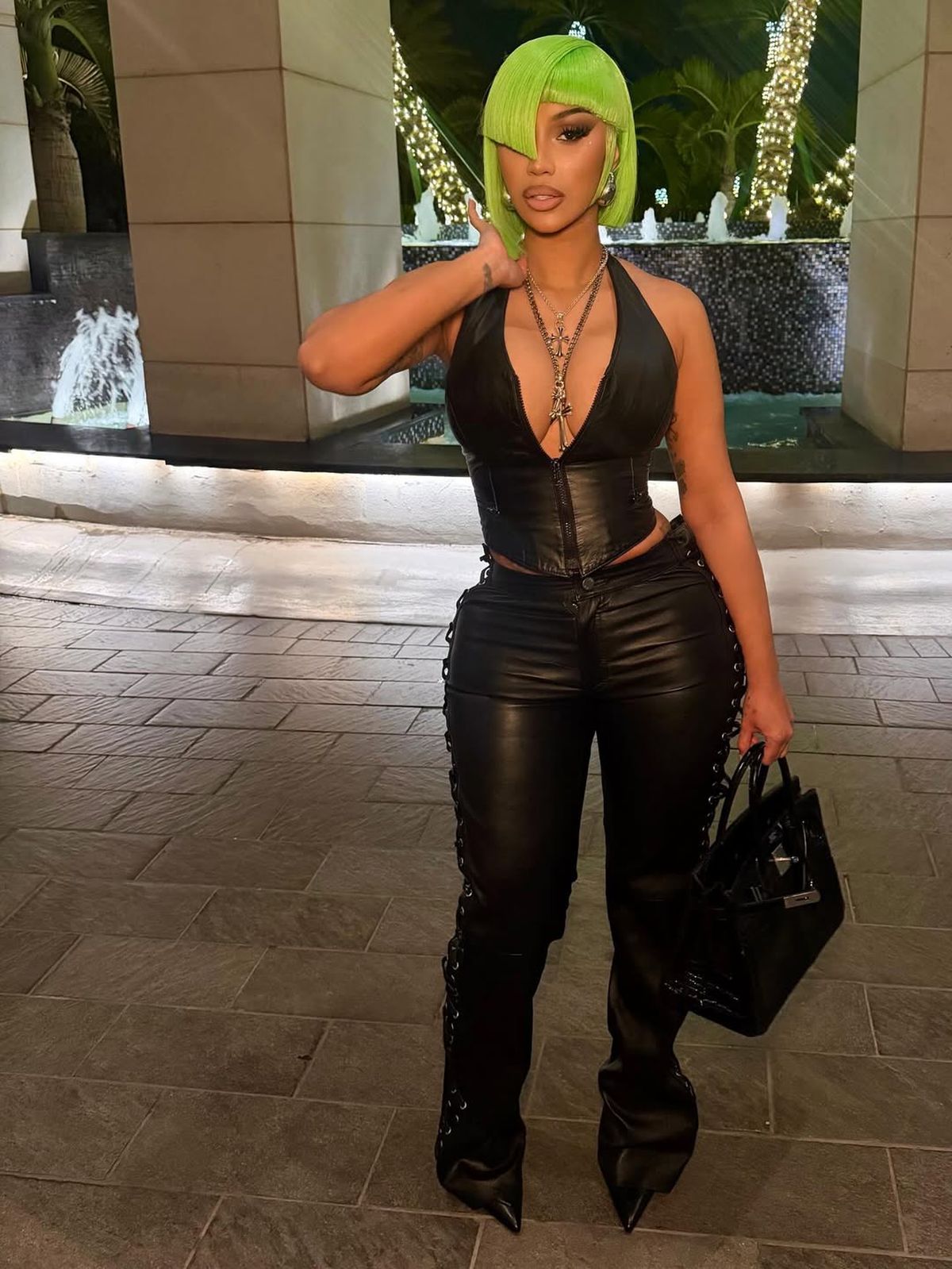 Extravaganțe la Super Bowl: rapperița va cheltui 1,2 MILIOANE de dolari pentru iubitul ei