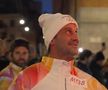 Cristi Chivu poartă flacăra olimpică prin Milano / FOTO: Captură X